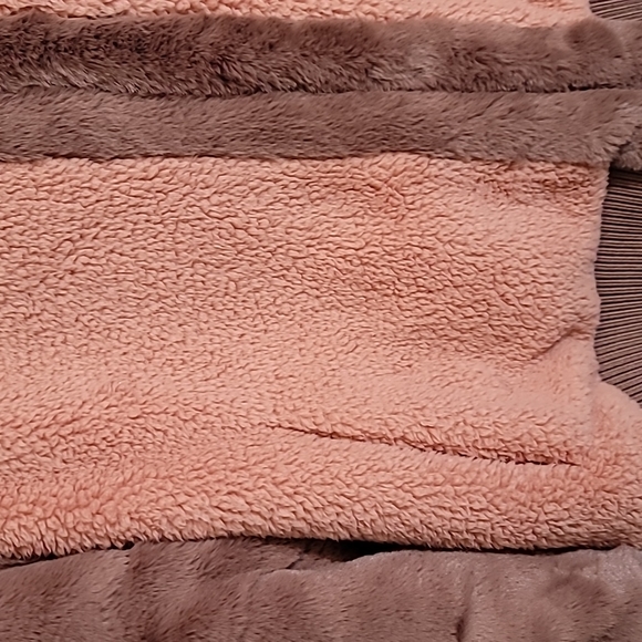 UGG FAUX-FUR Augusta Sherpa Baseball Jacket - Picture 10 of 15